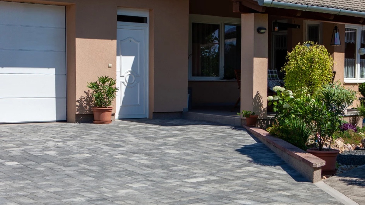 Betonplusz Festetics térkő